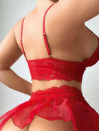 Désir "Rouge"  Bralette Festonnée et Jupette en Tulle